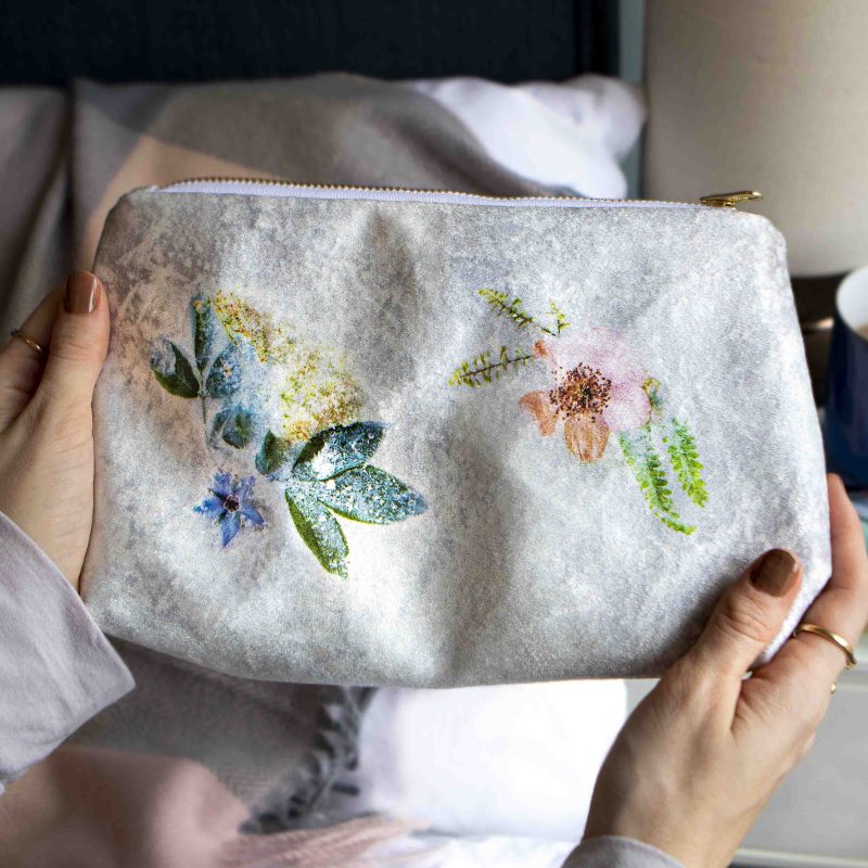 Rectangle velvet makeup bag with floral design