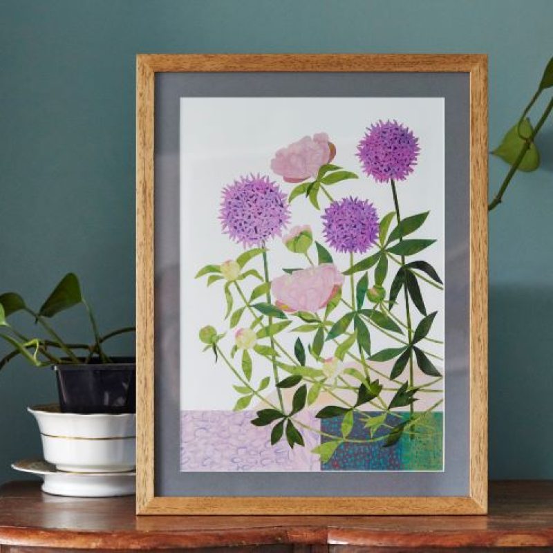 Flower print of purple cornflower