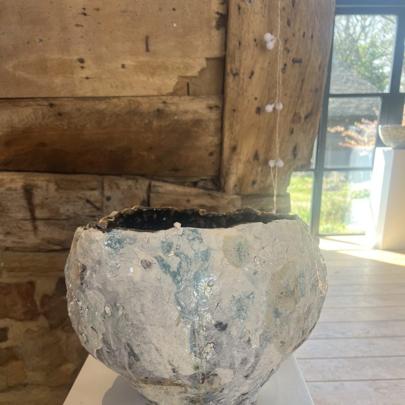 Texture white ceramic bowl