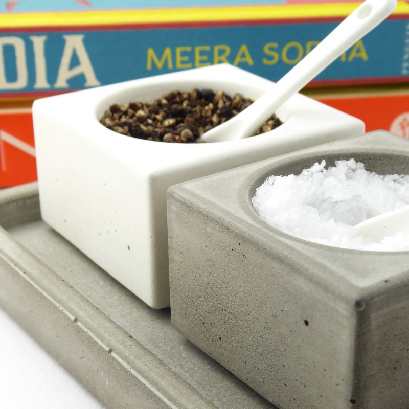 Concrete salt and pepper bowls
