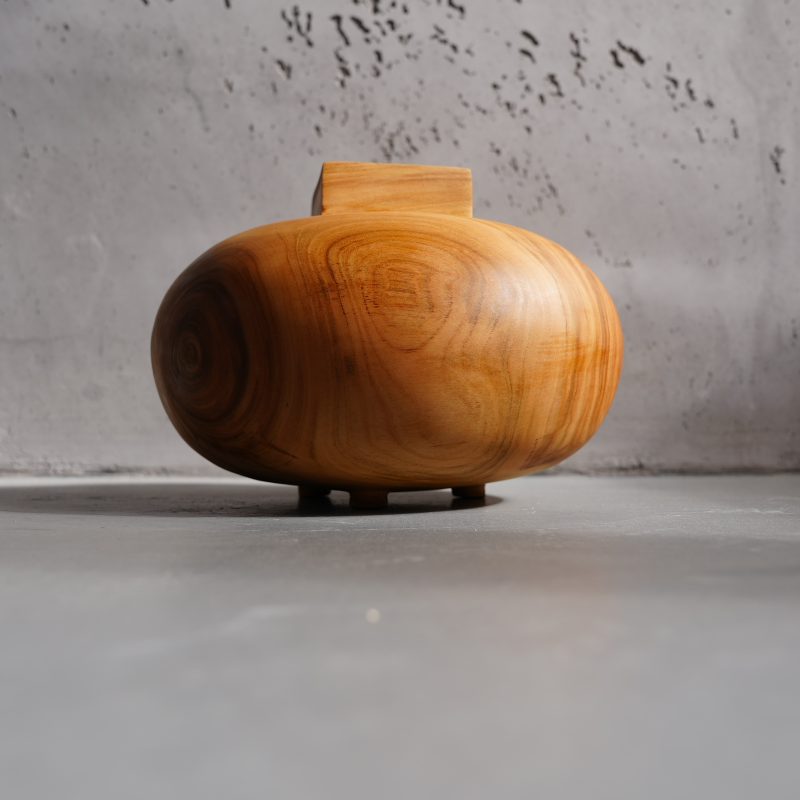 Warm wooden turned vessel 