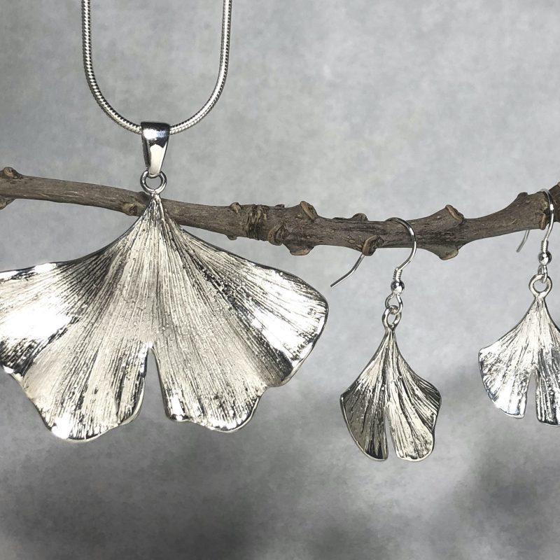 Gingo leaves in silver