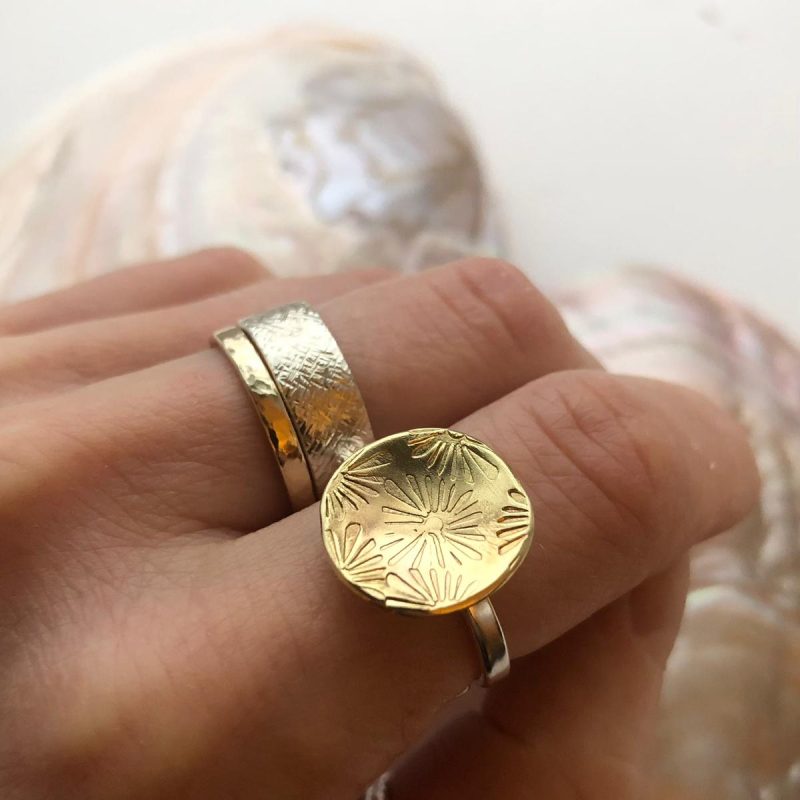 gold and silver rings 