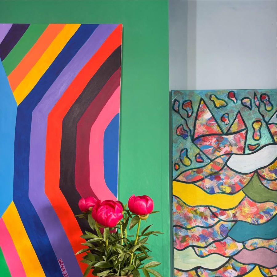 Image of artwork a vase and 2 paintings